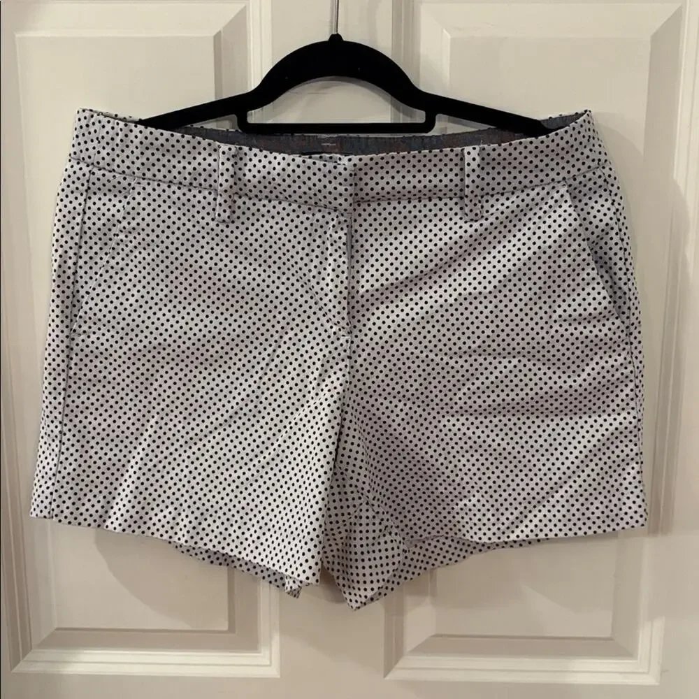 Nautica Women's Polka Dot Chino Shorts 5" Inseam Size 8 White Black Cotton - Picture 2 of 10